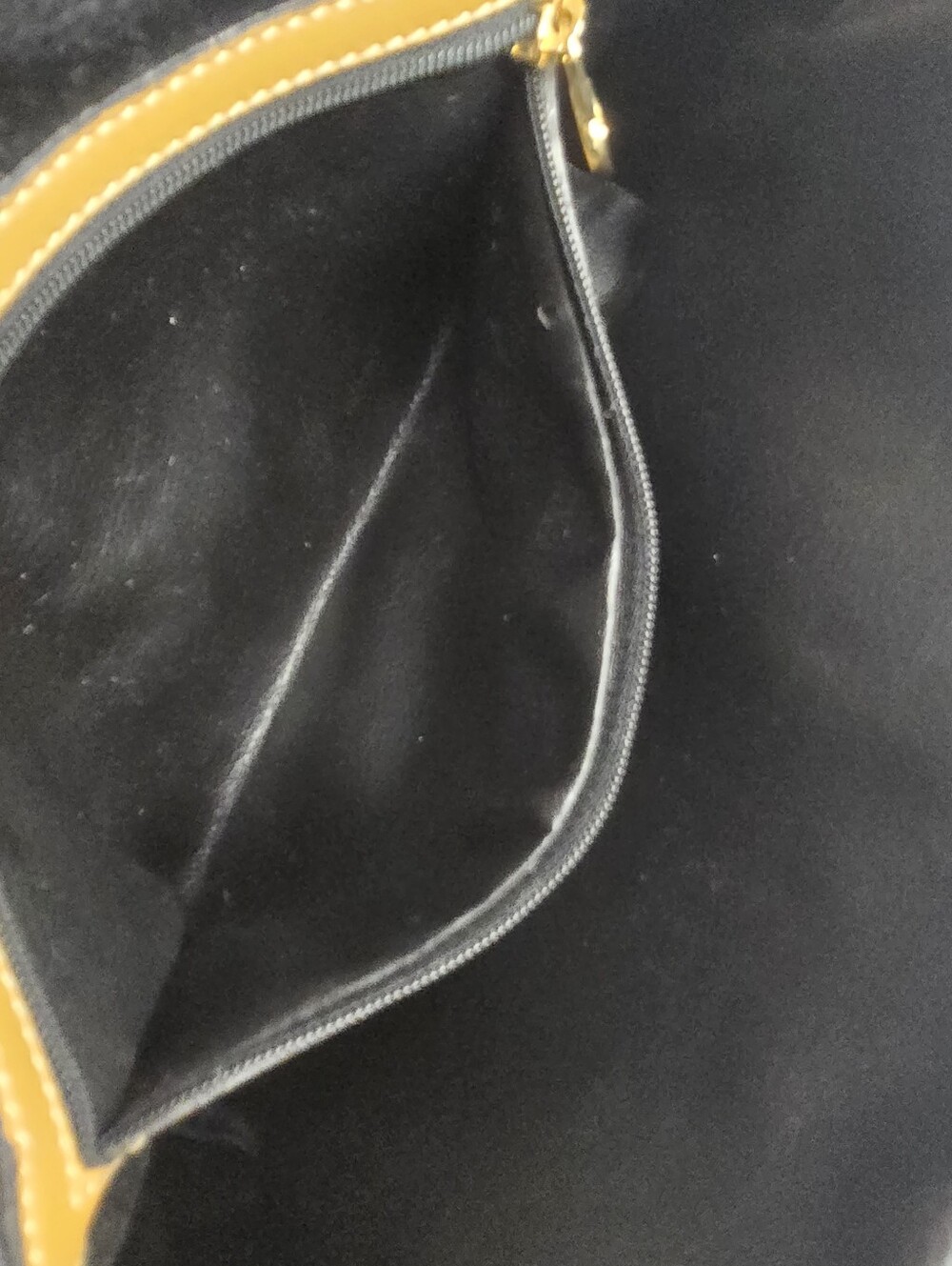 Fendi Vintage Penguin Stripe Purse And Dustbag - Picture 12 of 15